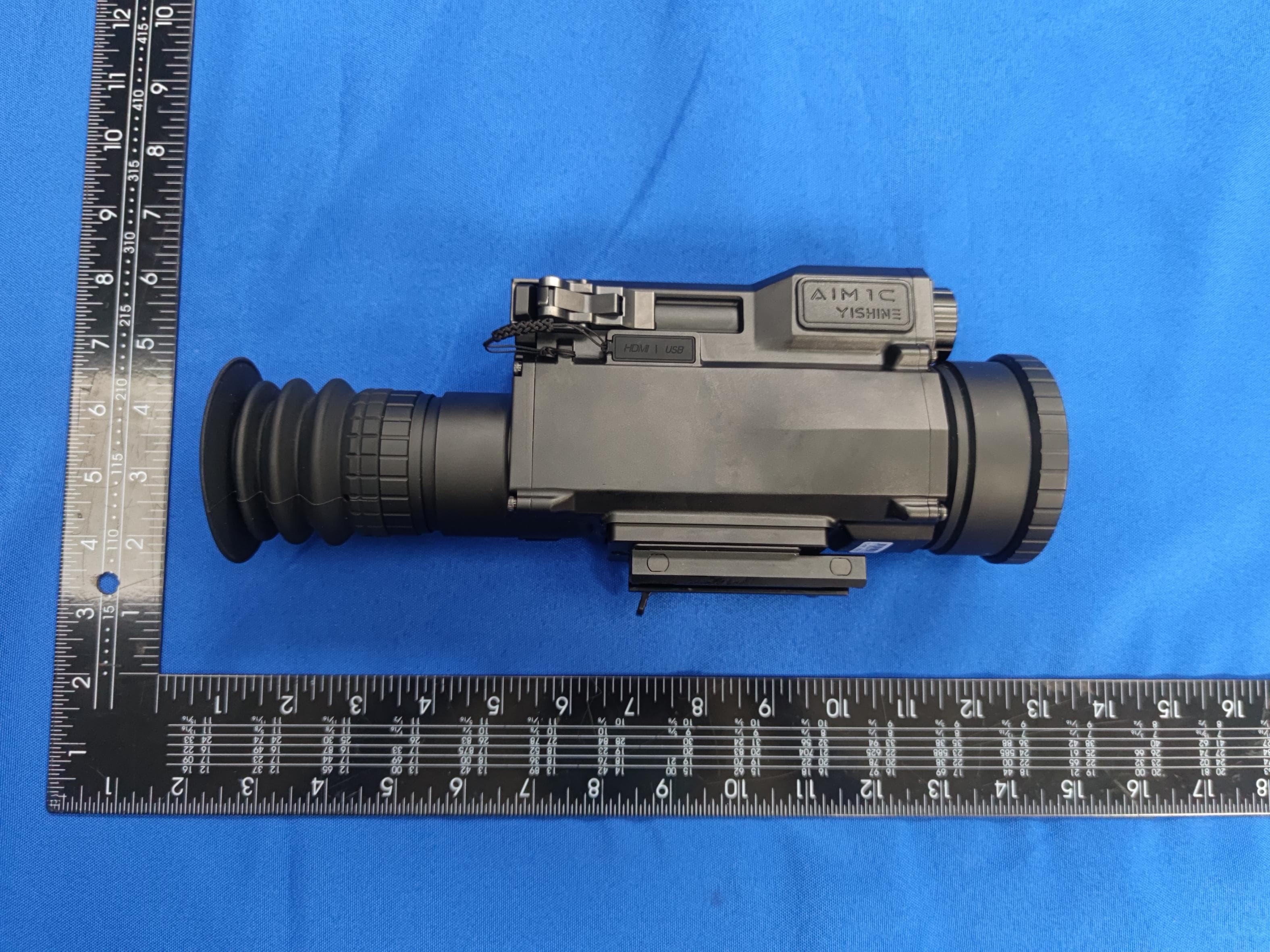 Dual-waveband Fusion Rifle Sight - FCC ID 2BCUF-AIM1C - SHENZHEN YIXIN IT Co.,LTD (3)