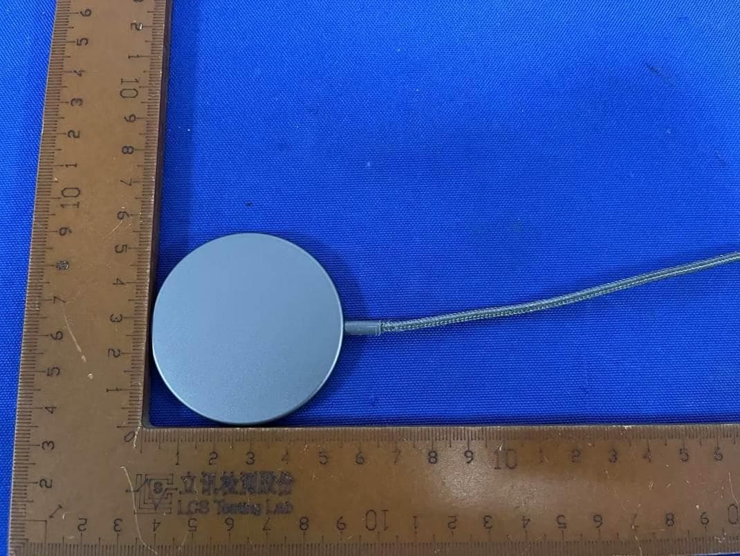 Empower Wireless Charger - FCC ID 2BCUZ-EMPOWER1 - Dreem LLC (2)