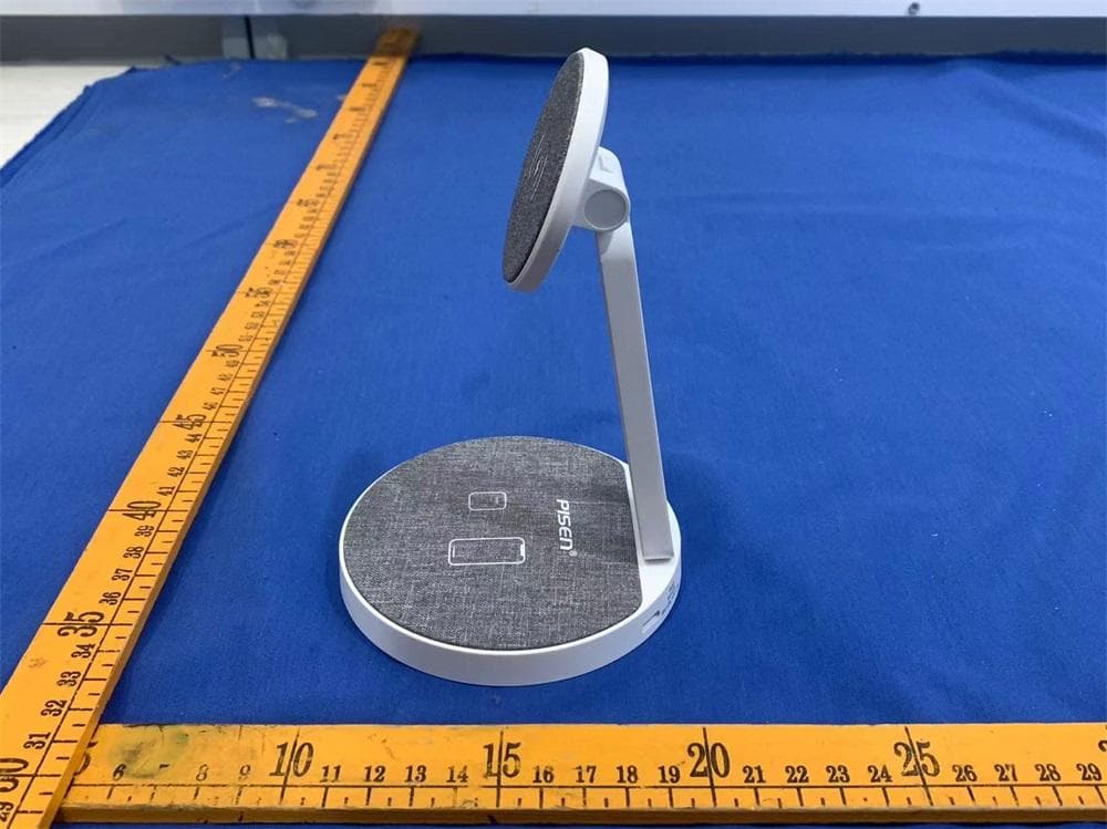 PISEN - 2-in-1 Night Light Wireless Charging Stand - FCC ID 2BCVOTP-C30 - Guangdong Pisen Electronics Co., Ltd. (3)