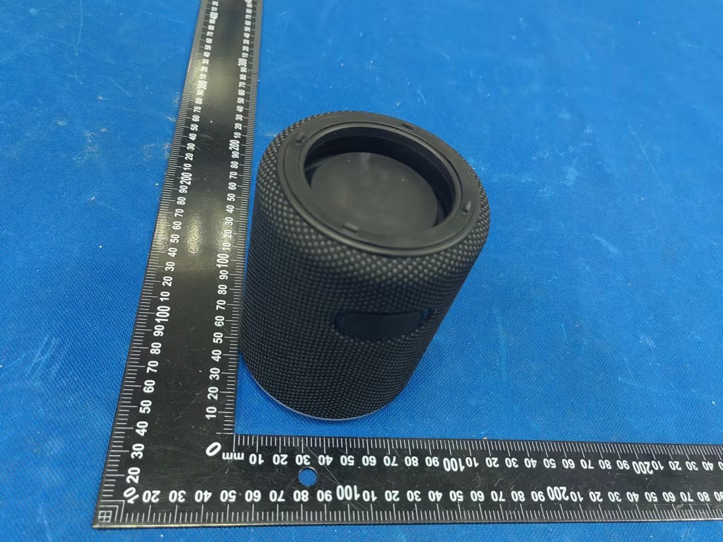 Portable Bluetooth speaker - FCC ID 2BCW5-LUNA - Shenzhen Auii Technology Co., Ltd.
