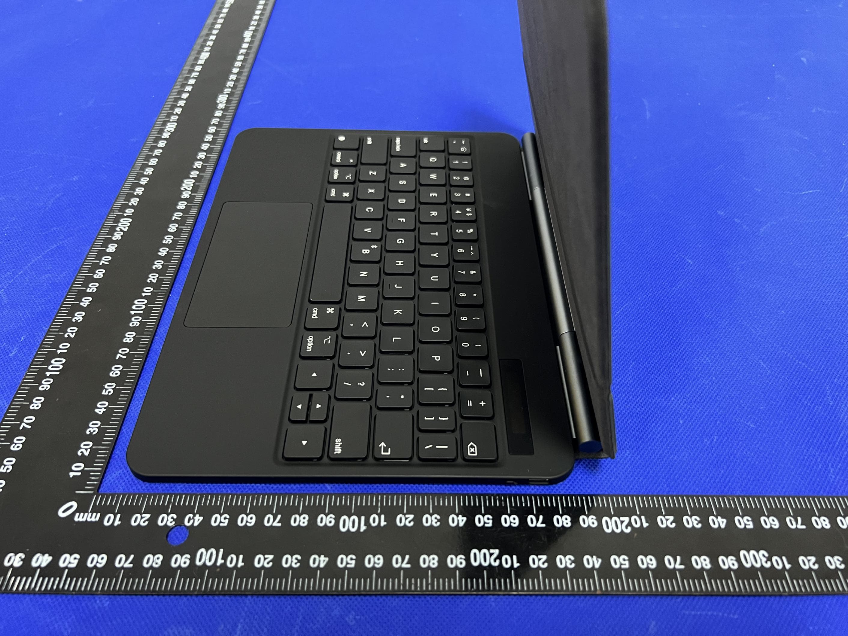 Magnetic Suspension Keyboard Case - FCC ID 2BCY6-M19 - Dongguan Mingyuxin Intelligent Technology Co., Ltd (4)