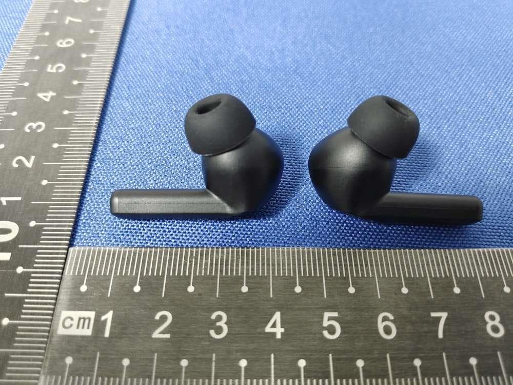 wireless earphone - FCC ID 2BCYV-EARBUDS - Shenzhen Whale Wave Technology Co., Ltd (3)