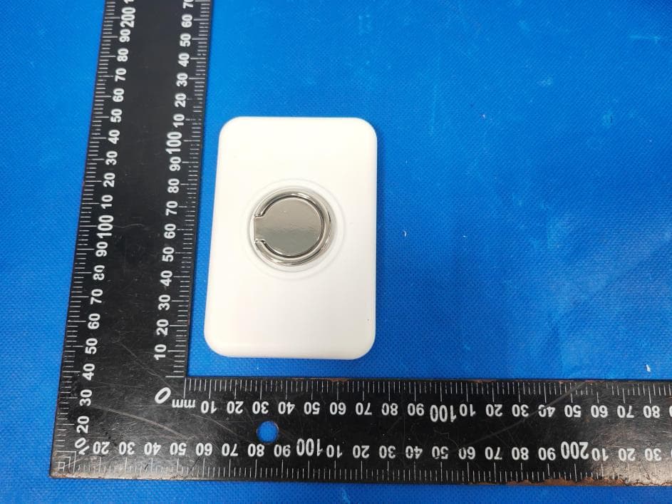 C200 finger ring magnetic suction charging bank - FCC ID 2BCZH-C200 - Shenzhen Huanyu Baijia Technology Co., Ltd (2)