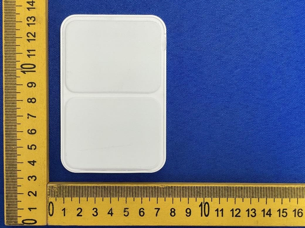 MAGNETIC WIRELESS PORTABLE CHARGING POWER  BANK - FCC ID 2BCZH-S400 - Shenzhen Huanyu Baijia Technology Co., Ltd