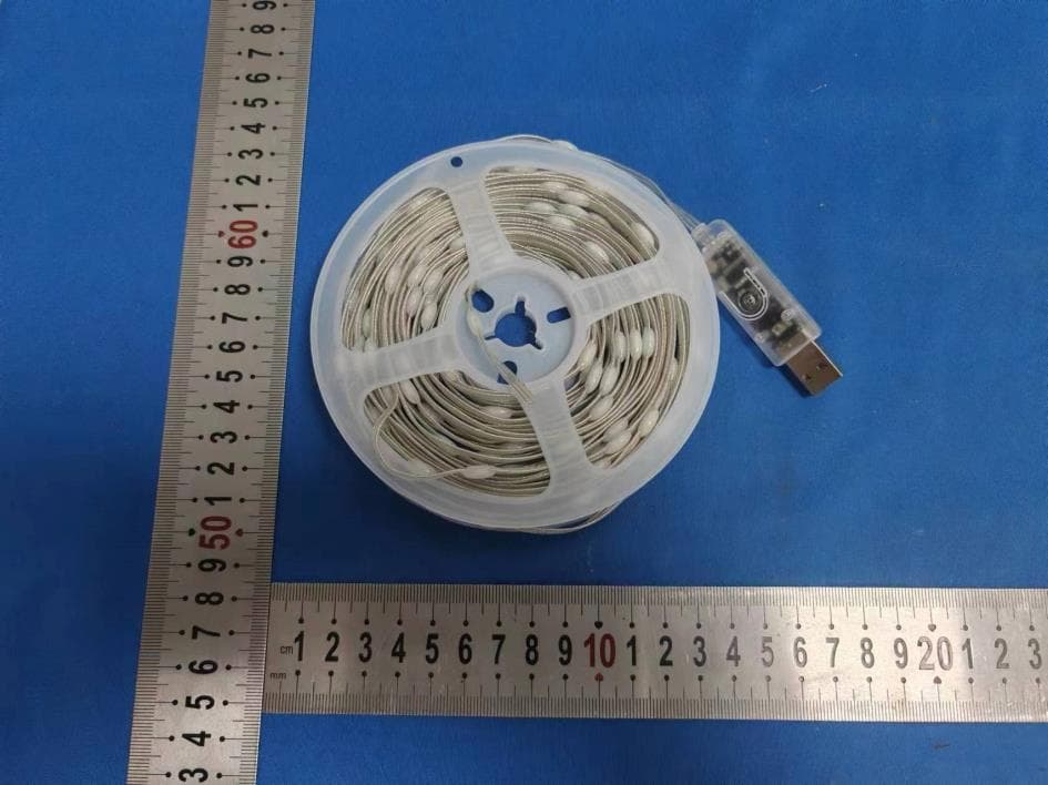 Phantom colored leather line lamp - FCC ID 2BD34-BLKMD001 - Zhongshan Anmi Lighting Technology Co., Ltd (3)