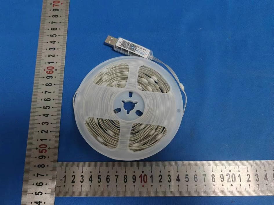 Phantom colored leather line lamp - FCC ID 2BD34-BLKMD001 - Zhongshan Anmi Lighting Technology Co., Ltd (4)