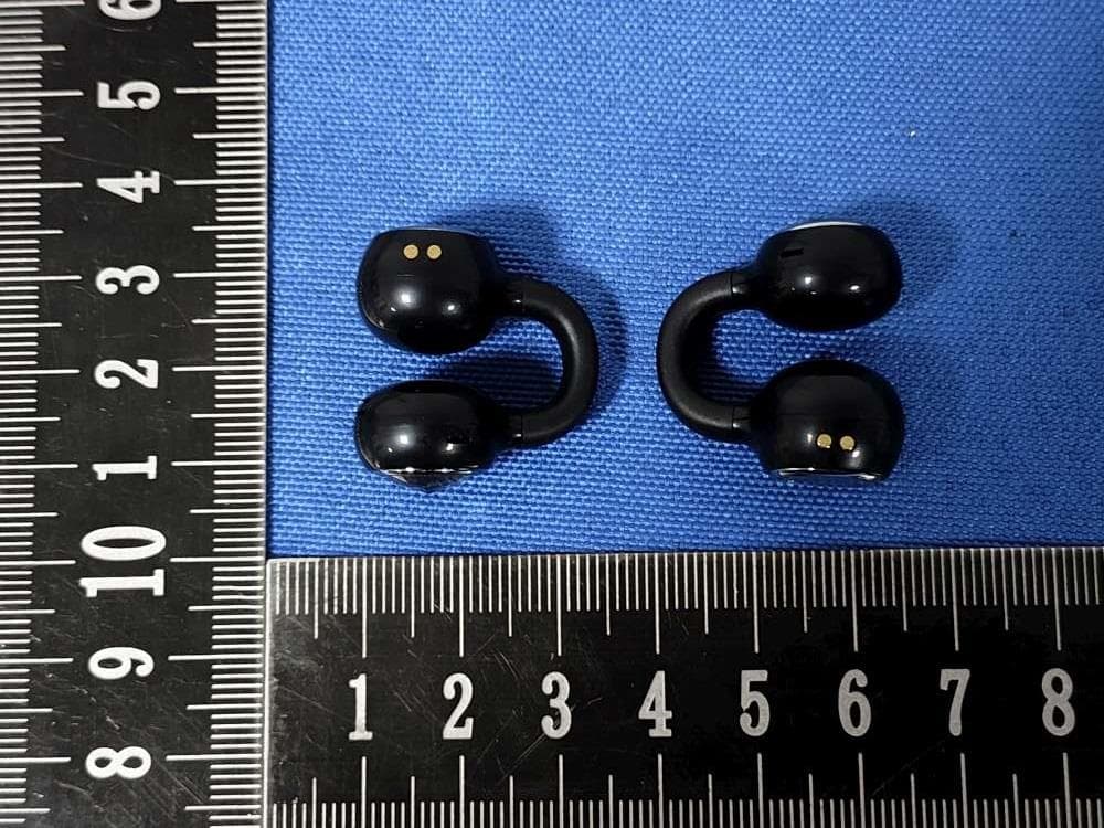 Wireless Bluetooth headset - FCC ID 2BD43-J3 - Shenzhen Xinyin Technology Co., Ltd