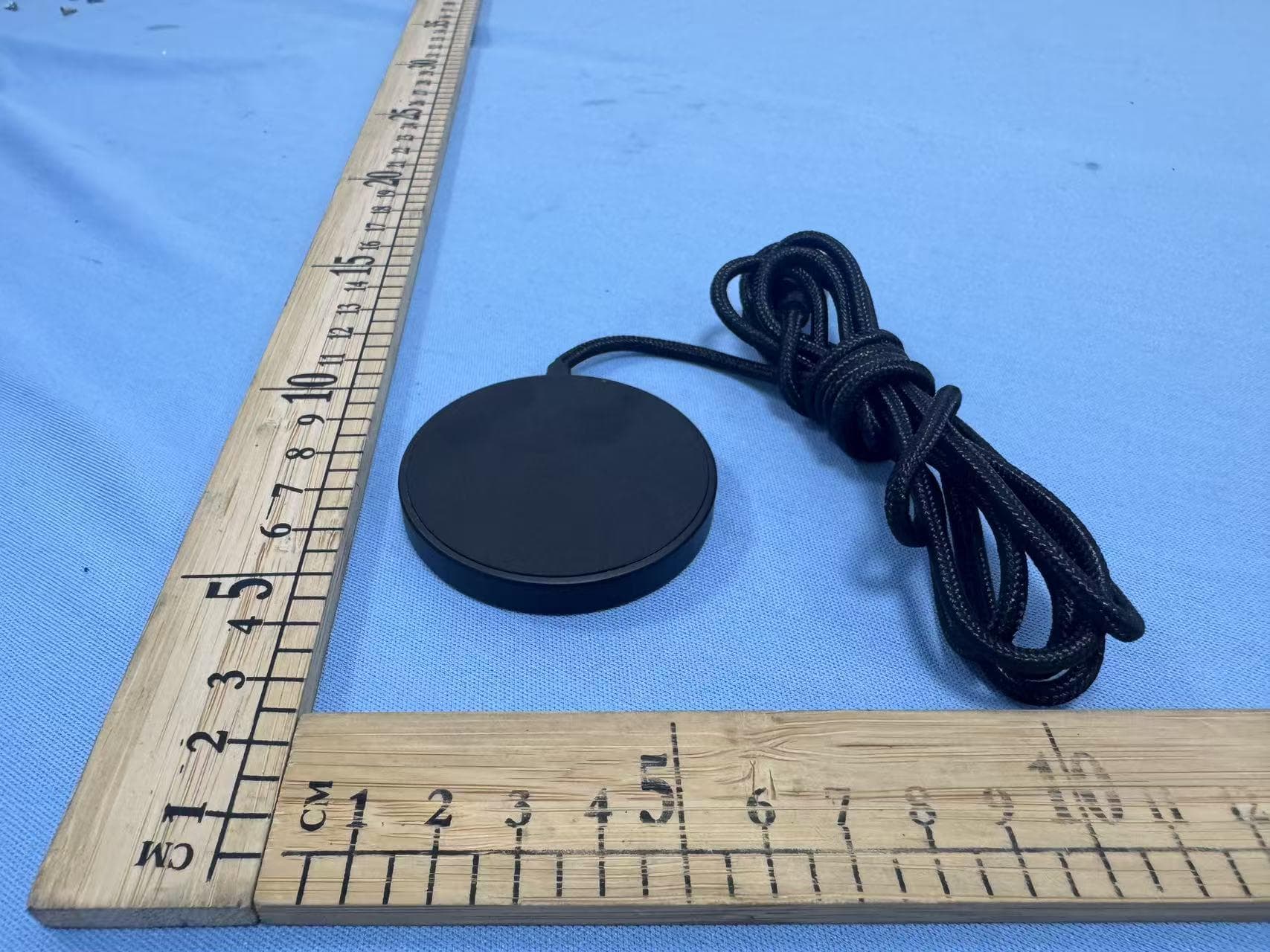 WIRELESS CHARGER - FCC ID 2BD5I-W268 - SILVERWIZ LLC dba TWRAPS (5)