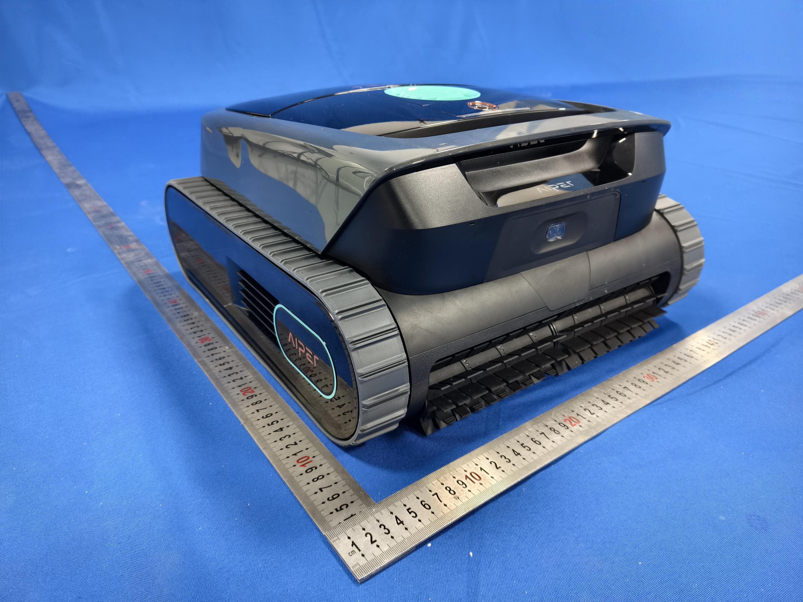 CORDLESS ROBOTIC POOL CLEANER - FCC ID 2BD5N-PRN30 - Shenzhen Aiper Intelligent Co.,Ltd. (3)