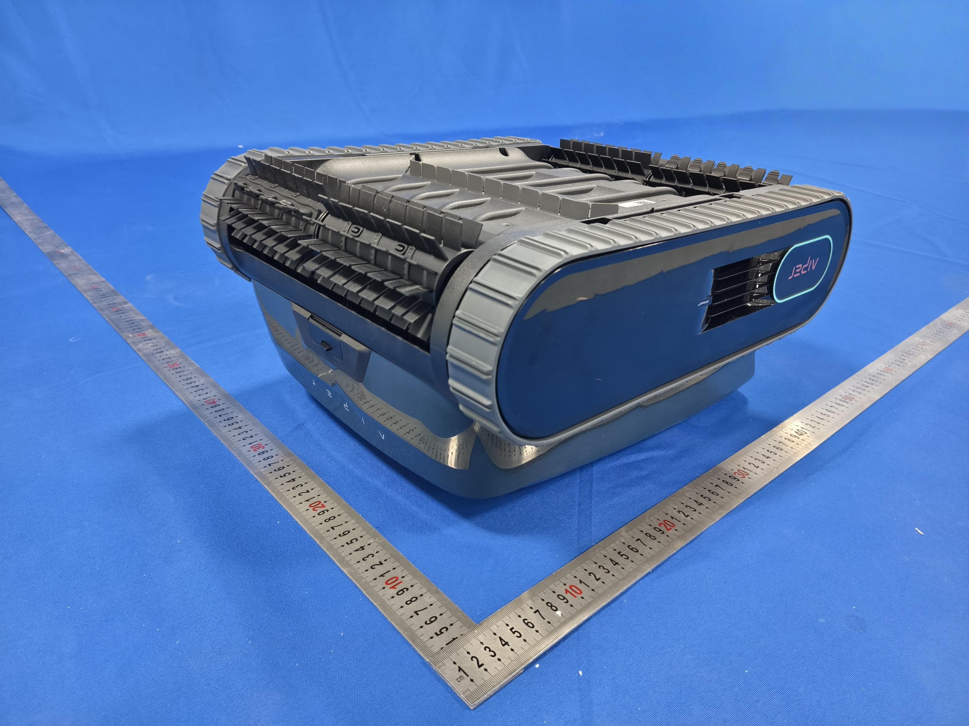 CORDLESS ROBOTIC POOL CLEANER - FCC ID 2BD5N-PRN30 - Shenzhen Aiper Intelligent Co.,Ltd. (2)