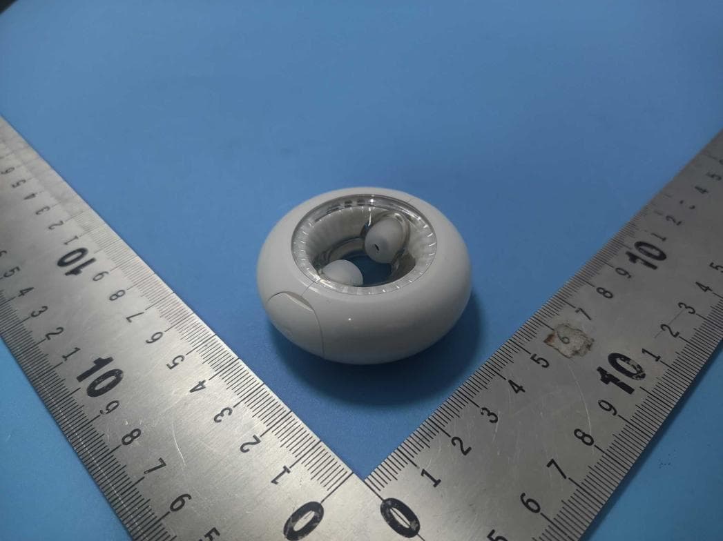 TWS Bluetooth Earphone - FCC ID 2BD7C-JT10A - Dongguan Geku Acoustics Co., Ltd. (2)
