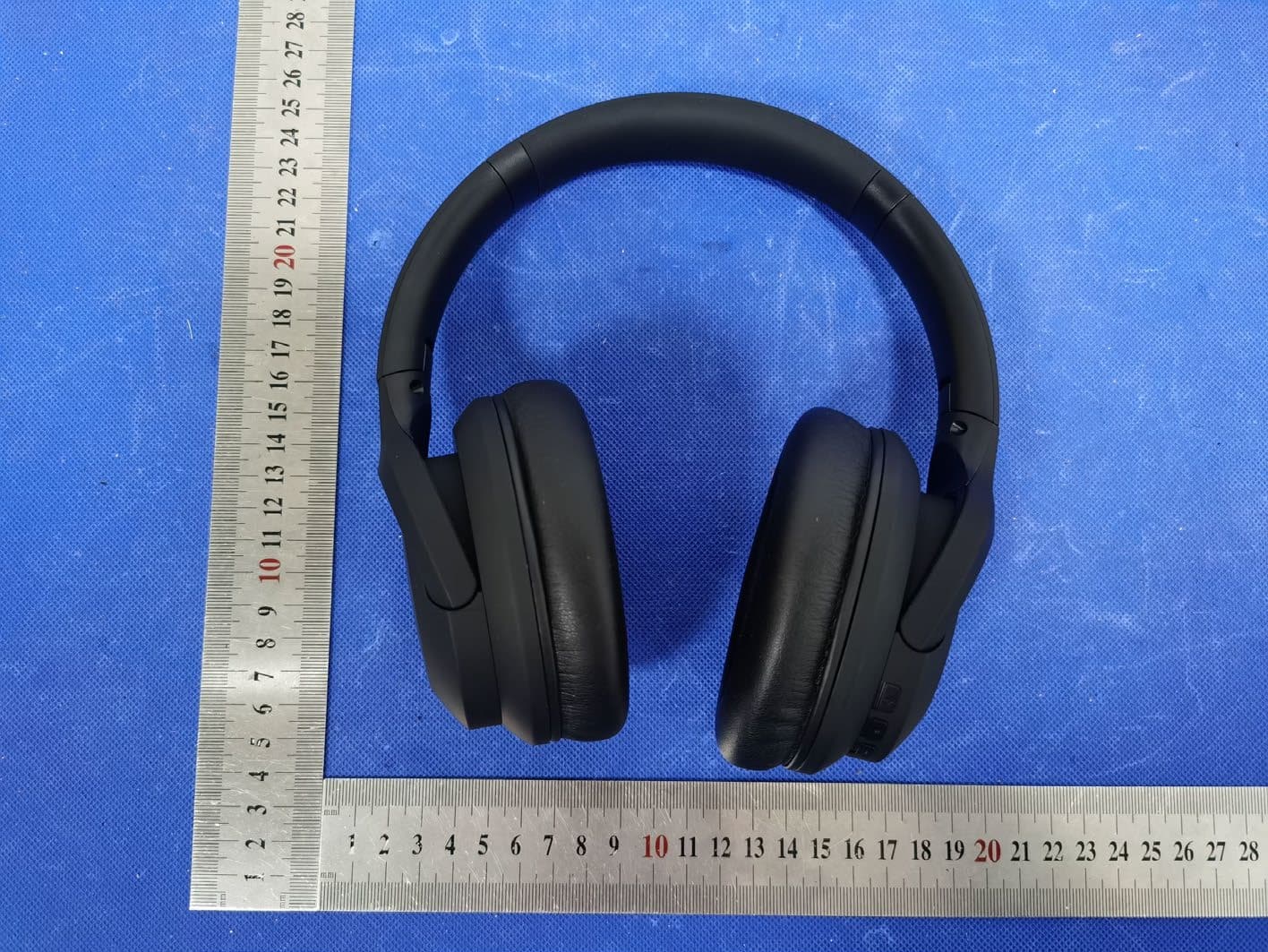 Bluetooth headset - FCC ID 2BDA3-DJ16 - Shenzhen XingYida Technology Co., LTD.