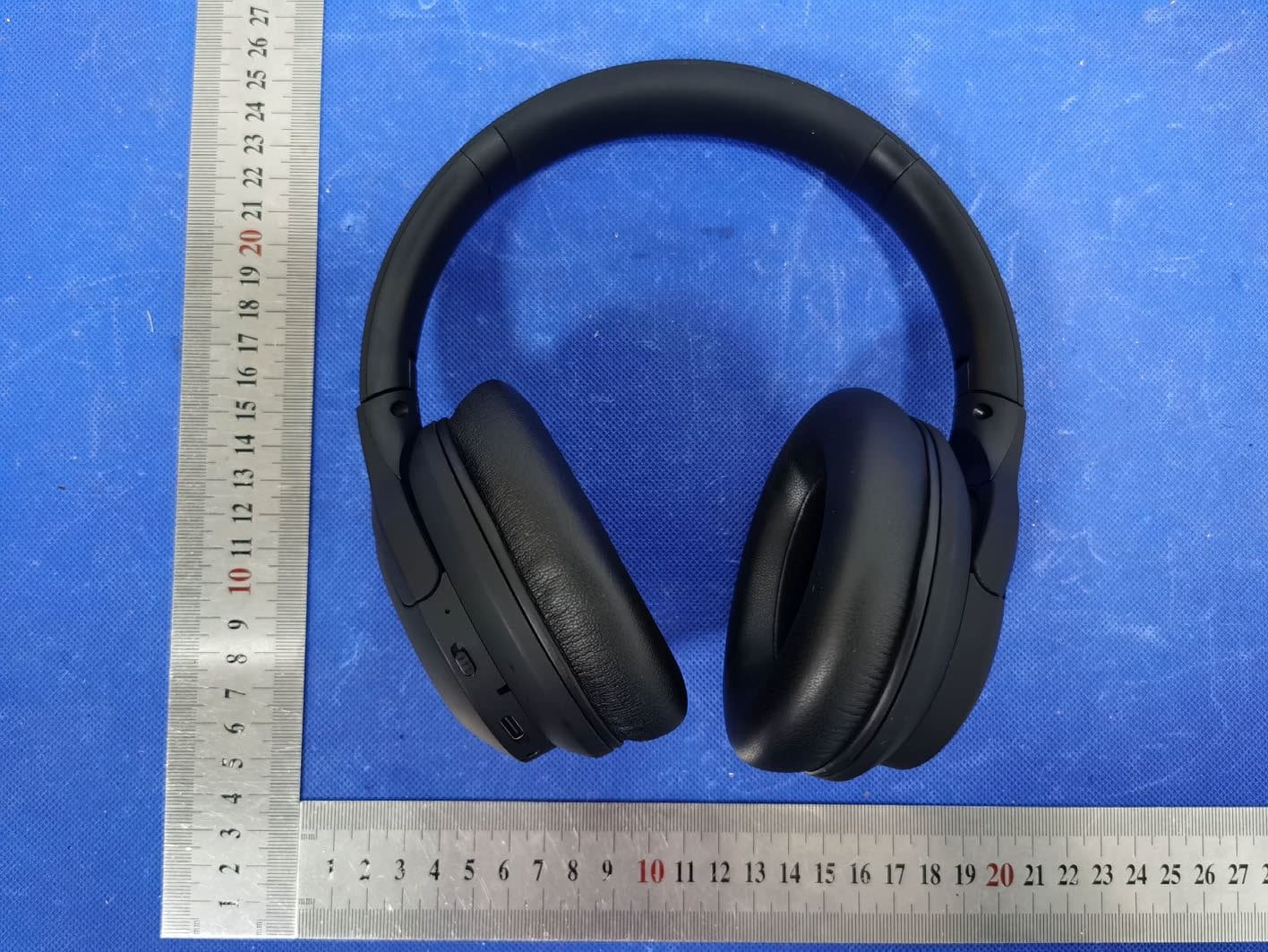 Bluetooth headset - FCC ID 2BDA3-DJ16 - Shenzhen XingYida Technology Co., LTD. (2)