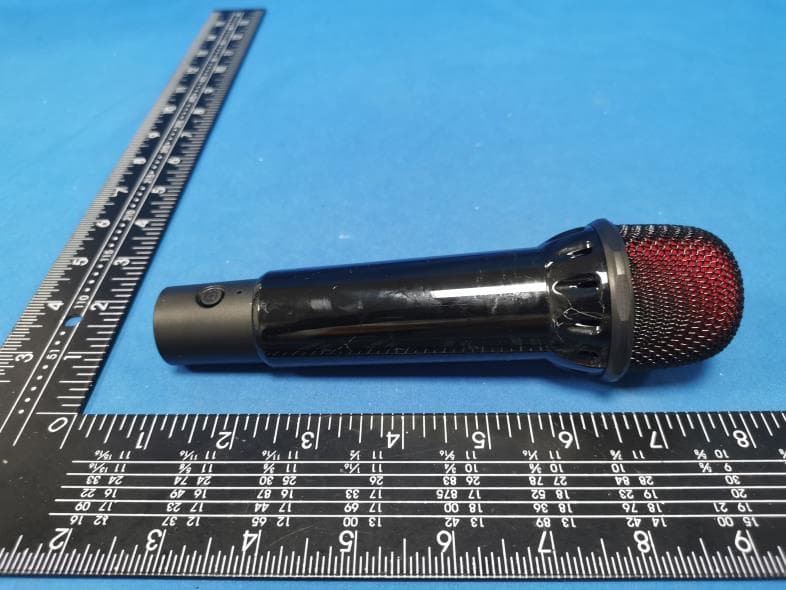 Portable speaker with microphone - FCC ID 2BDCA-VBAT22241 - ETI GROUP LIMITED (3)