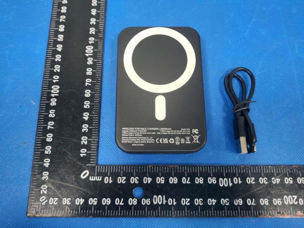 Wireless Portable Charger - FCC ID 2BDCM-W13 - zheng zhou liao zi shang mao you xian gong si (3)