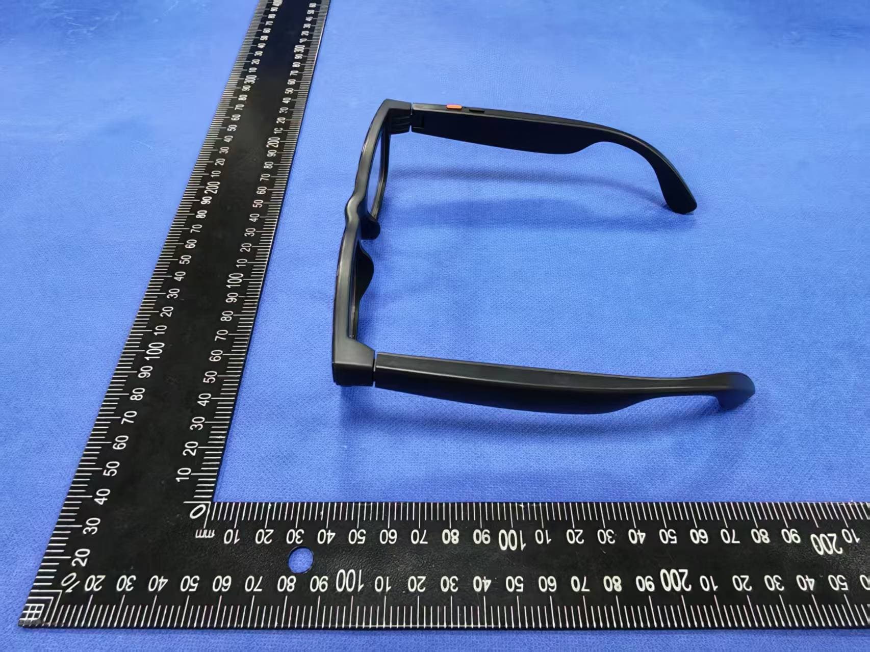 Smart Bluetooth Glasses - FCC ID 2BDD5-AIMB-G1MAX - Shenzhen SHOCII Technology Co, Ltd (4)