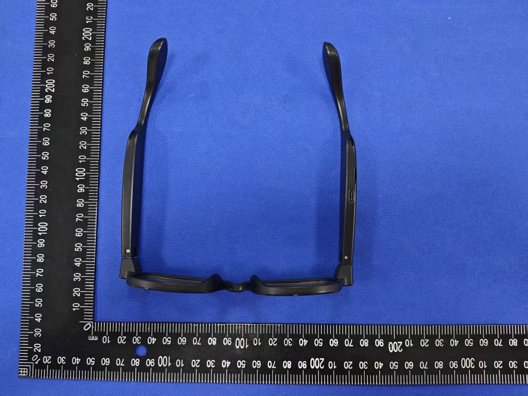 Smart Bluetooth Glasses - FCC ID 2BDD5-AIMB-G1MAX - Shenzhen SHOCII Technology Co, Ltd (2)