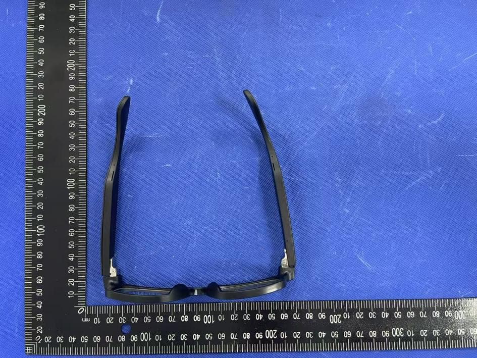 Smart Bluetooth Glasses - FCC ID 2BDD5-S2 - Shenzhen SHOCII Technology Co, Ltd (3)