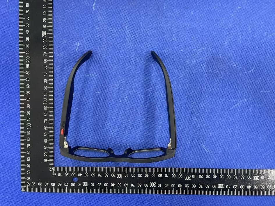Smart Bluetooth Glasses - FCC ID 2BDD5-S2 - Shenzhen SHOCII Technology Co, Ltd