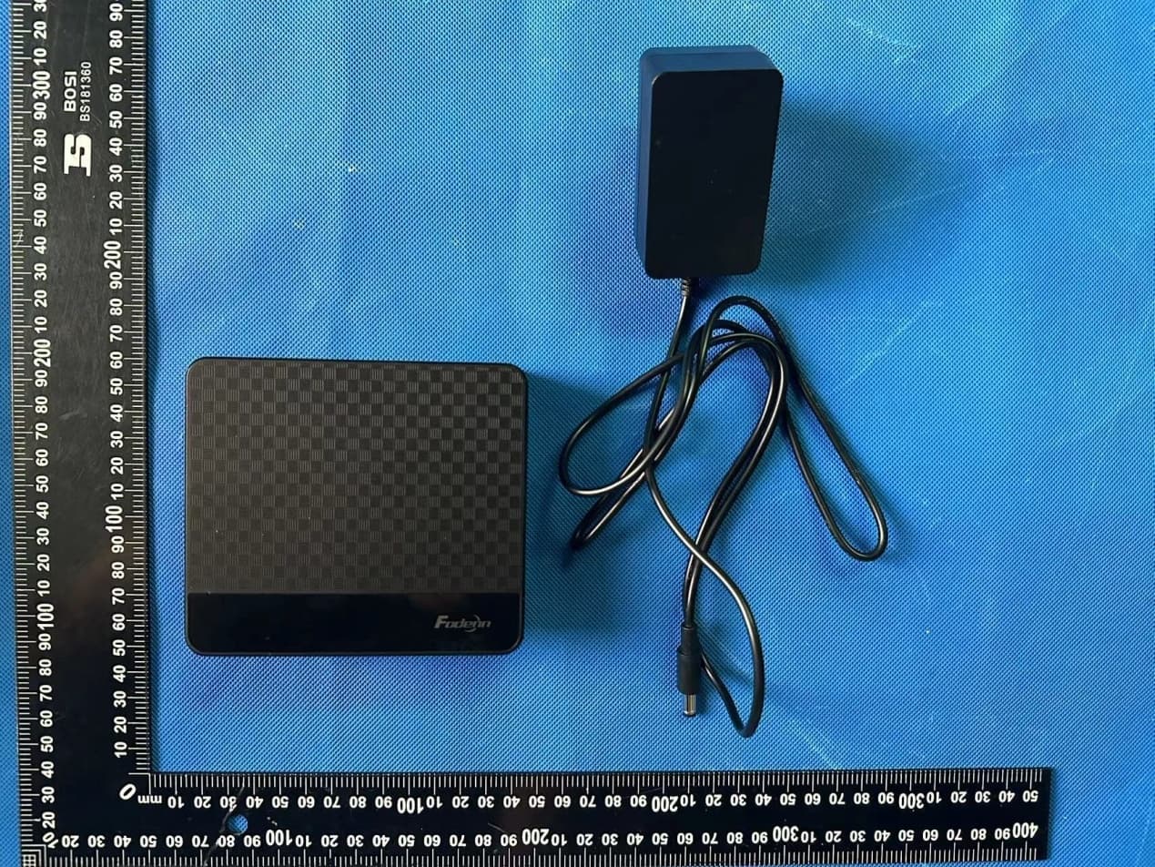 MINI computer - FCC ID 2BDE4-MINIF10 - Fodenn Electronic Technology Co.,Ltd