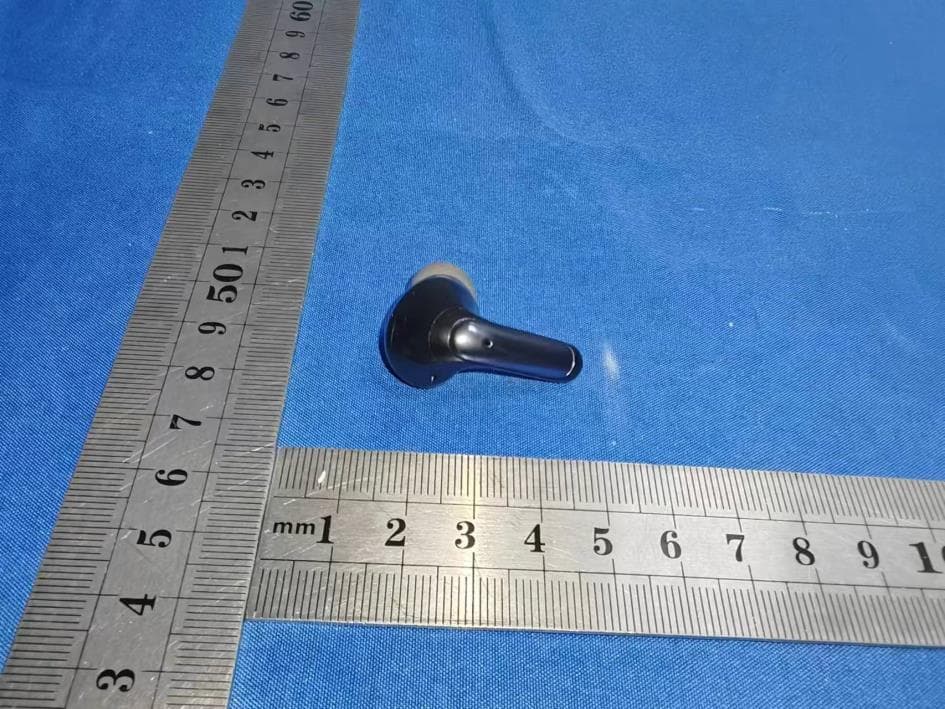 Multi Functional Noise Cancellation TWS Earbuds - FCC ID 2BDEUHP-330 - Guangdong Mcdodo Industrial Company Limited