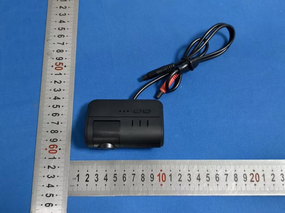 Dash Cam - FCC ID 2BDFQ-T2 - Guangzhou Xingchi Automotive Electronics Co., Ltd. (2)