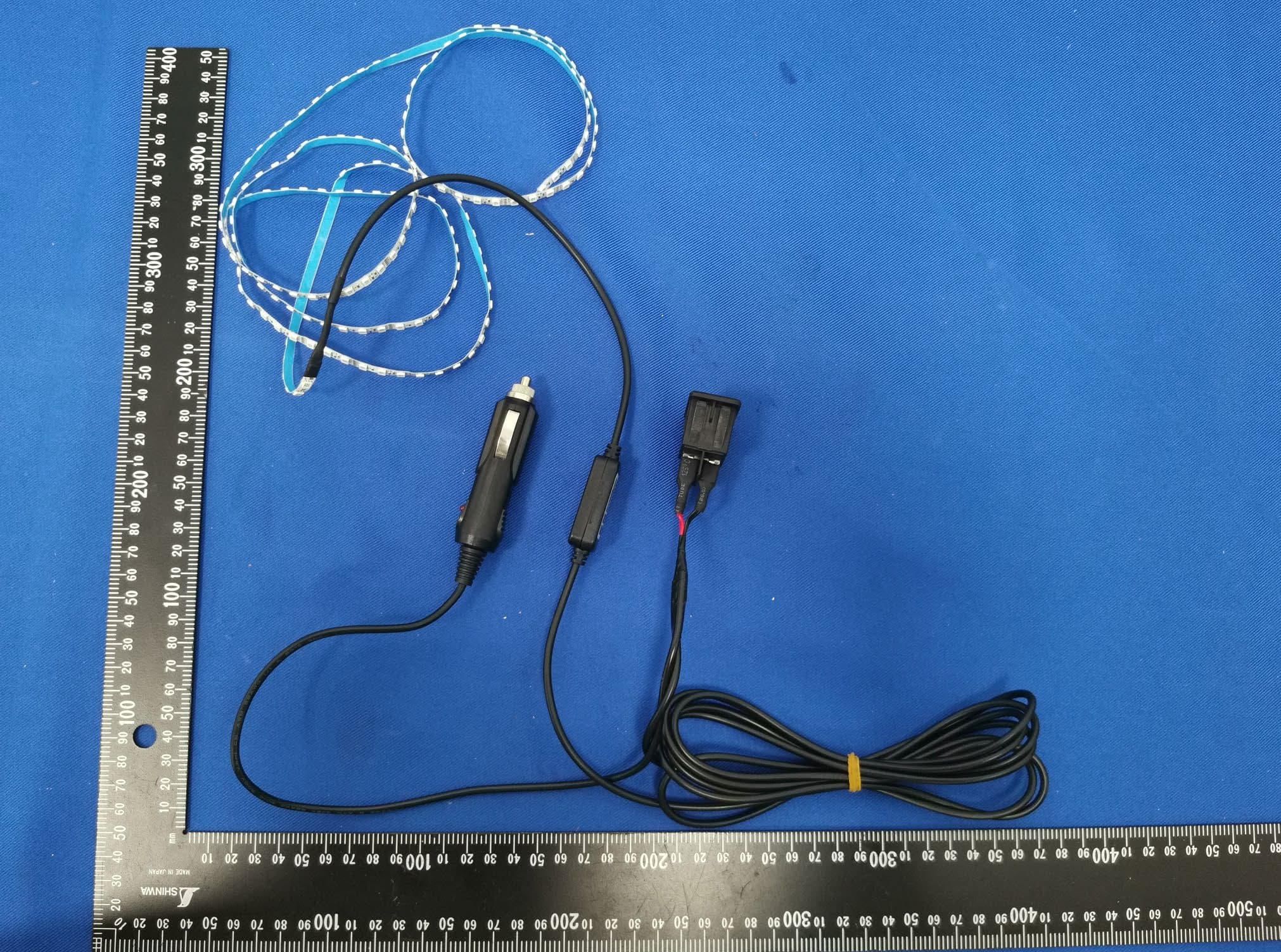 light strip - FCC ID 2BDKK-B081200001CL - Guangzhou Zaozhongwan E-Commerce Co., Ltd. (3)