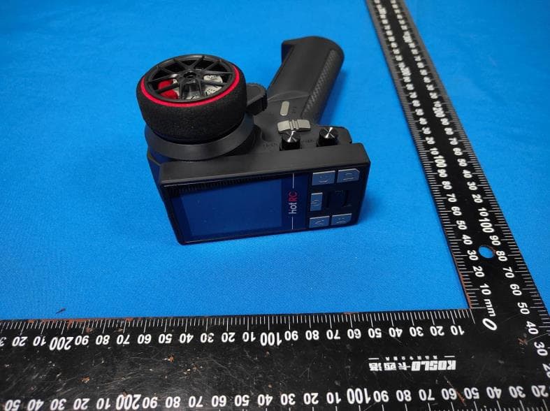 2.4G radio remote control - FCC ID 2BDLE-CT-10B - Shenzhen HOTRC Technology Co., Ltd (2)