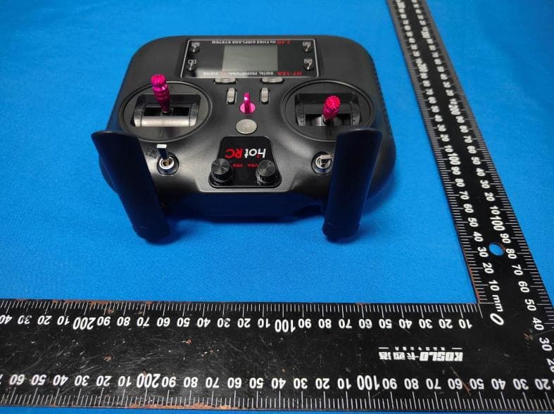 2.4G radio remote control - FCC ID 2BDLE-HT-10A - Shenzhen HOTRC Technology Co., Ltd