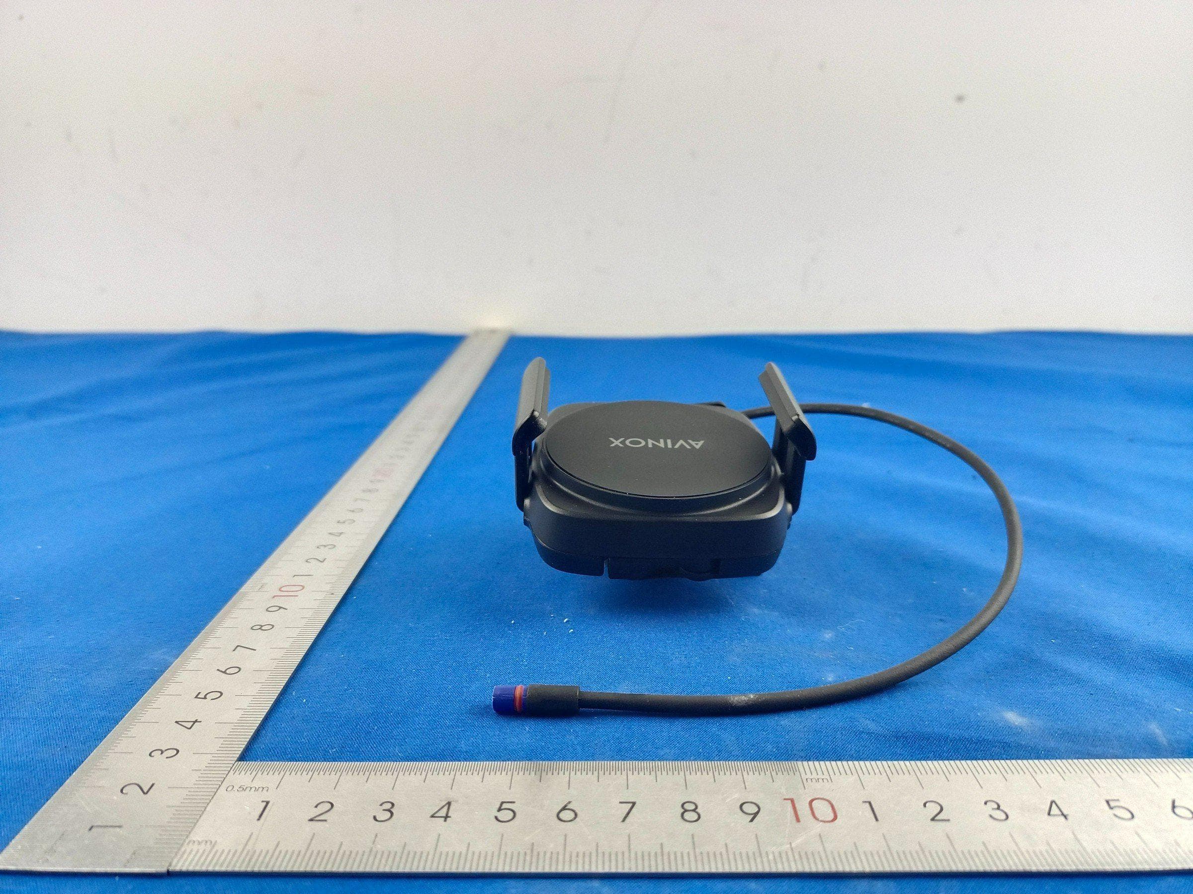 Avinox Phone Charging Mount - FCC ID 2BDOG-APCM01 - DongGuan ChuangJie Electronics Co., Ltd. (2)