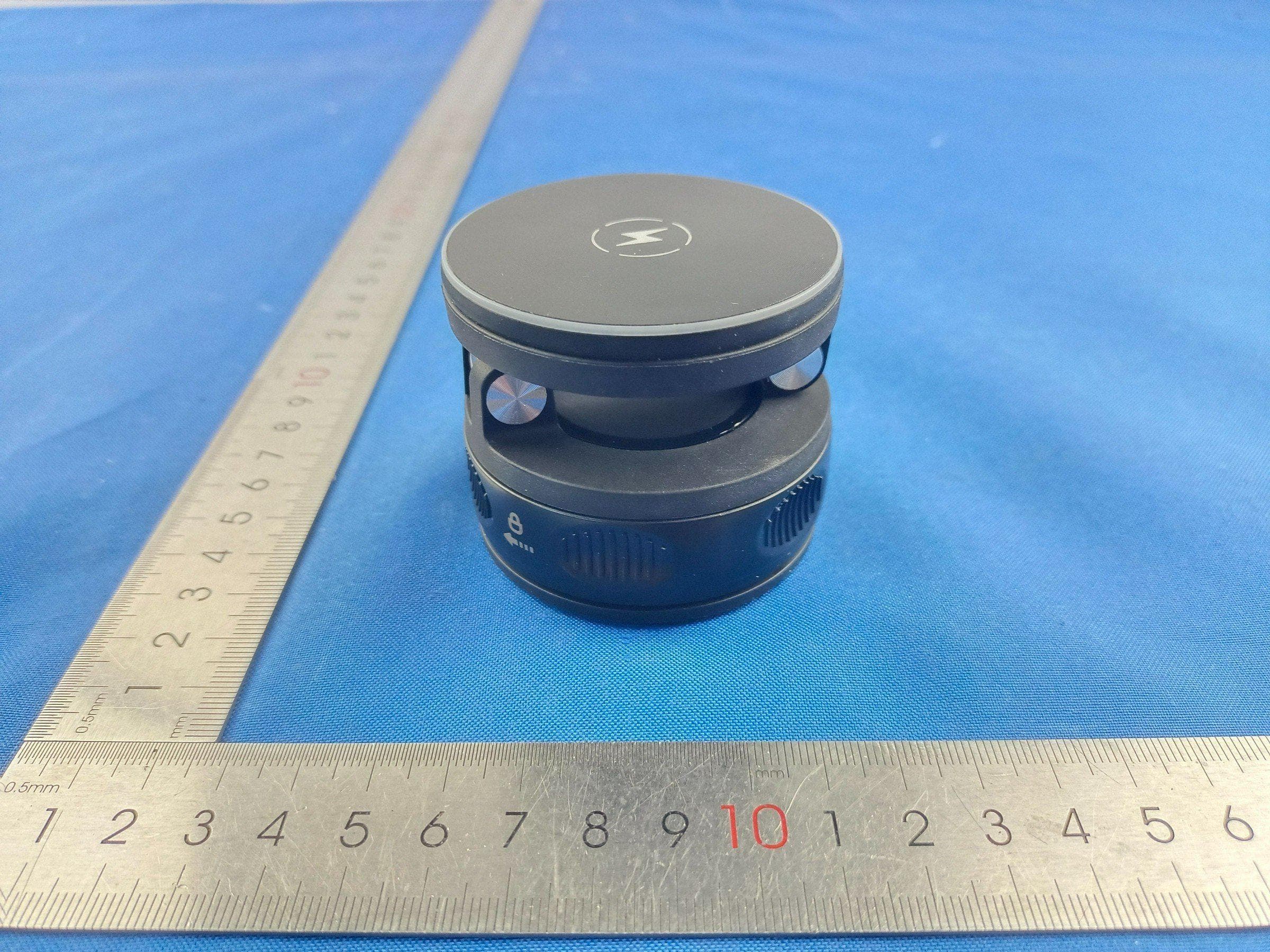 Fast Wireless Charging Holder - FCC ID 2BDOG-H173-2 - DongGuan ChuangJie Electronics Co., Ltd. (3)