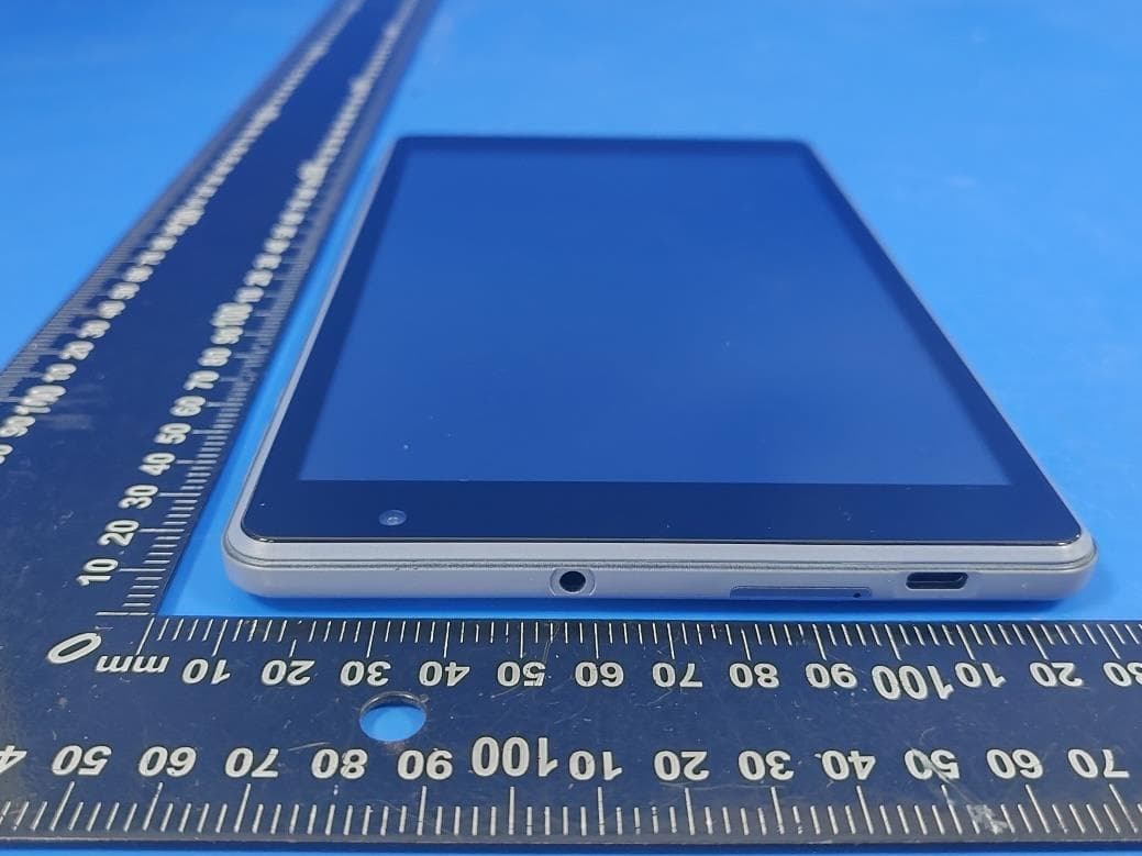 Tablet - FCC ID 2BDTW-P4 - Zhongke Microelectronics Technology (Shenzhen) Co., LTD (5)