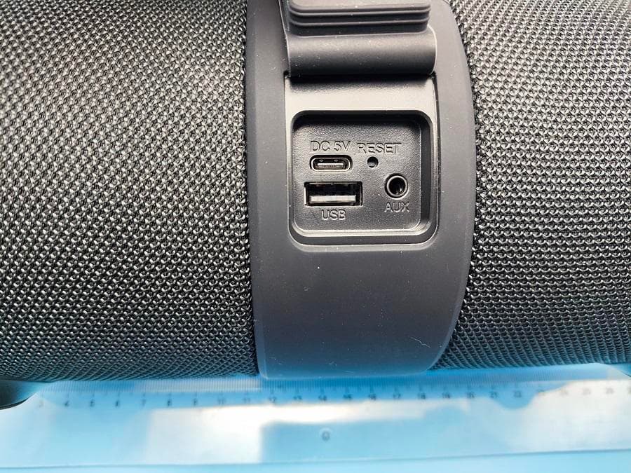 Bluetooth Speaker - FCC ID 2BDUR-40017 - RADIOSHACK WORLDWIDE CORP.