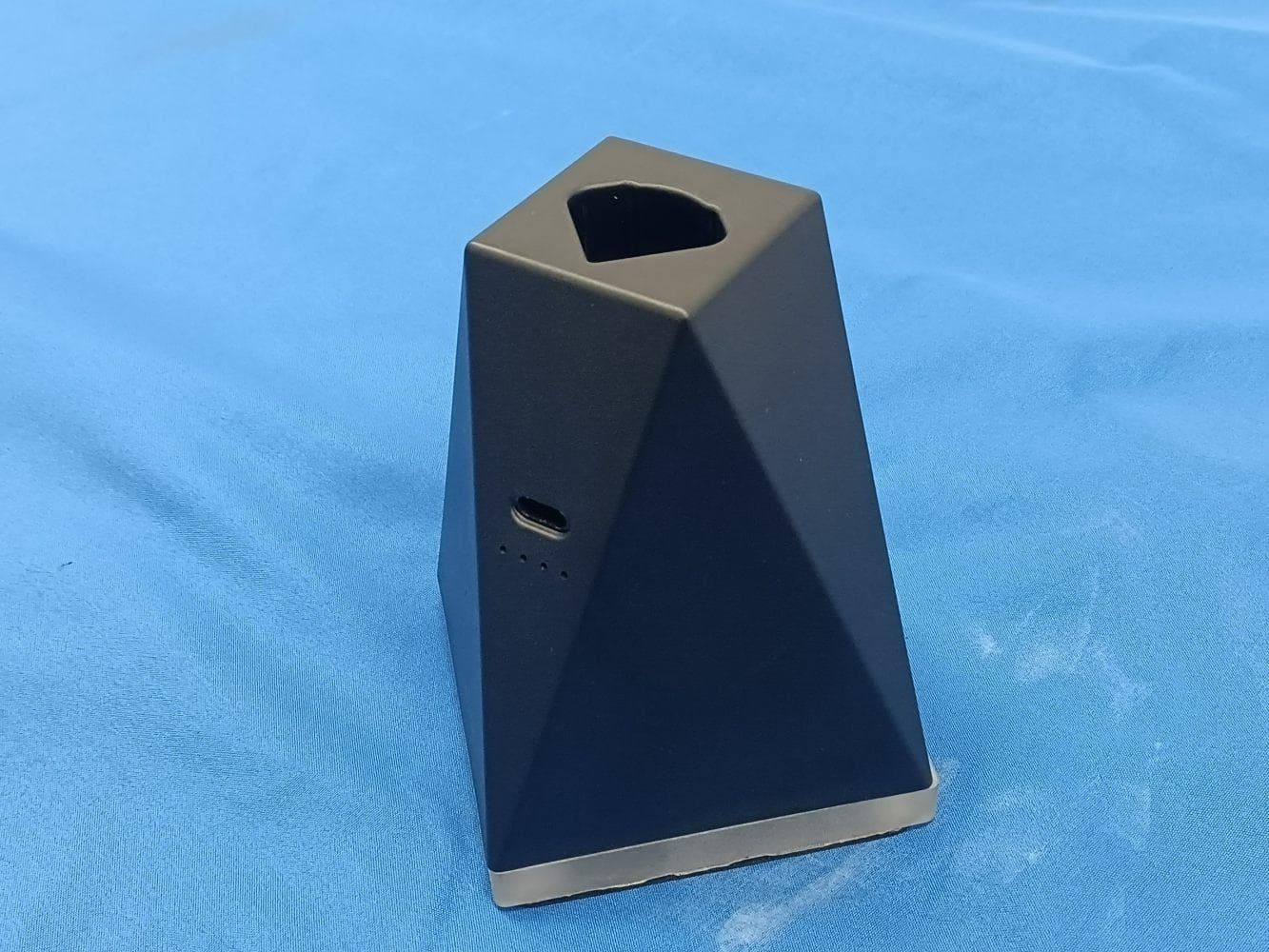Floor Lamp - FCC ID 2BDV5-SM-5050RGB - Shenzhen Saiming Photoelectric Technology Co., Ltd. (2)