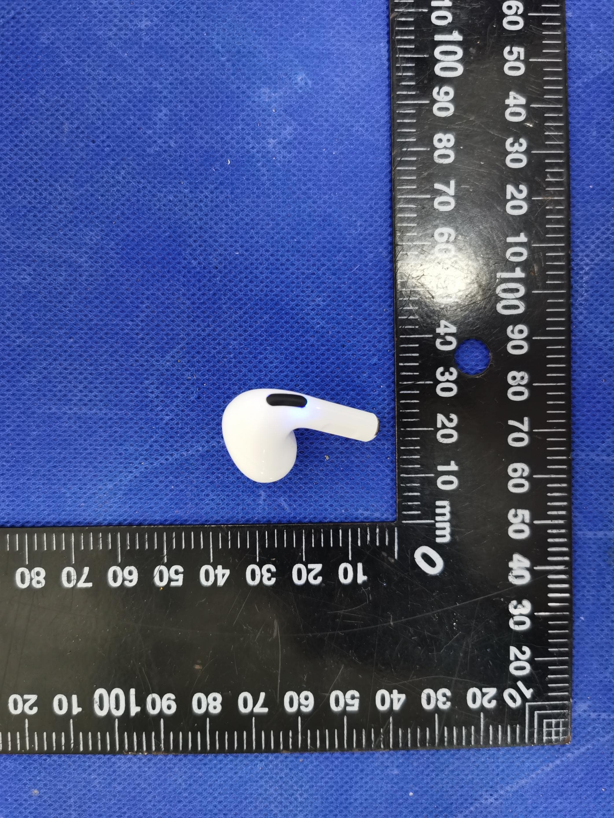 wireless earphone - FCC ID 2BDVG-T20 - Shenzhenshi xingxinyuan keji Co., Ltd.