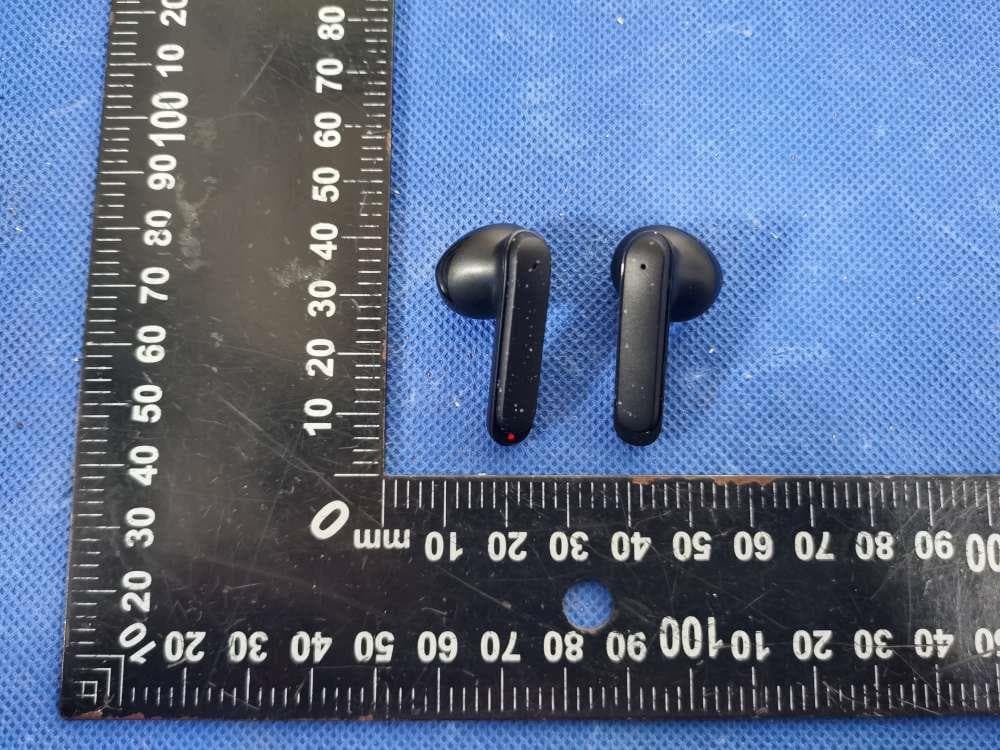 Ture Wireless Stereo Earphone - FCC ID 2BDVV-CCTCN01 - Guangzhou Sesame Blossom Intelligent Technology Co., Ltd