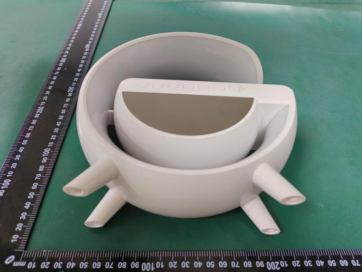 LED Wireless Bluetooth speaker - FCC ID 2BDWD-G58 - Dongguan Chuangsheng Electronic Technology Co.,Ltd (5)