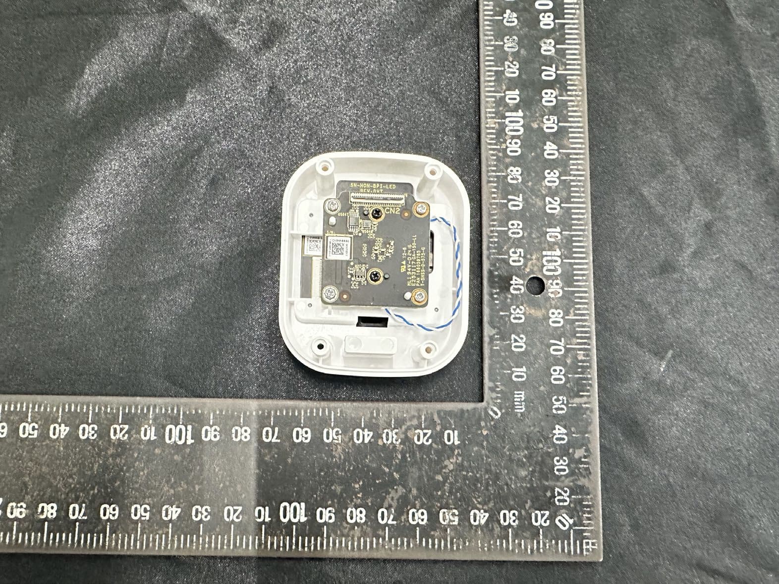 TELUS Indoor camera device - FCC ID 2BDWL2417249 - TELUS Communications Inc. (4)