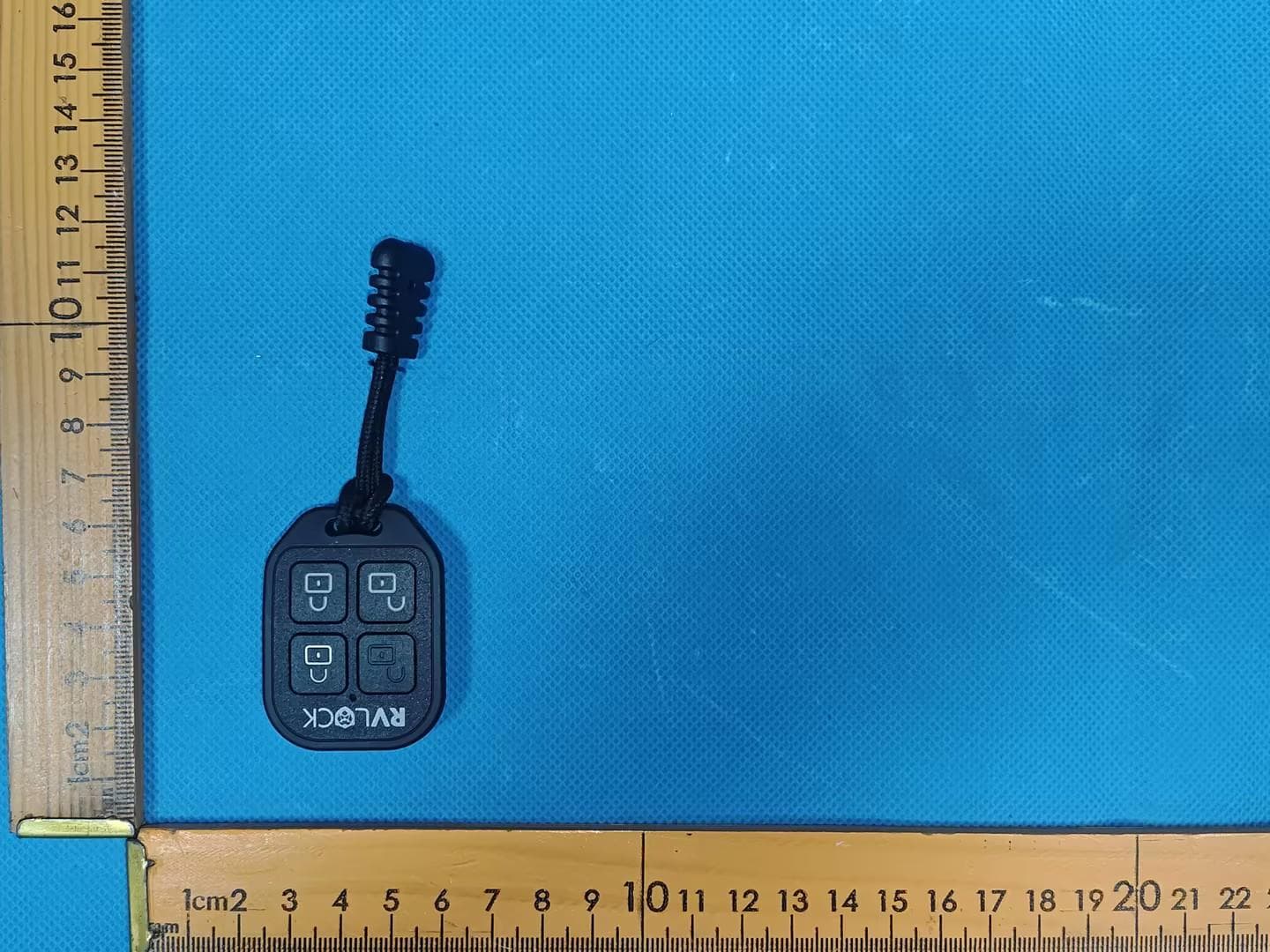 Key FOB - FCC ID 2BDX6-R015V - RVLOCK & CO, LLC