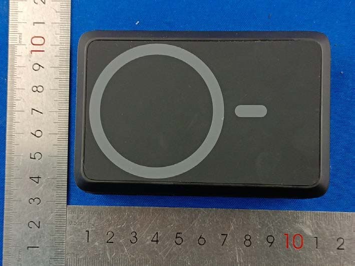 Wireless Power bank - FCC ID 2BDXE-2309279 - RADIOSHACK WORLDWIDE CORP. (3)