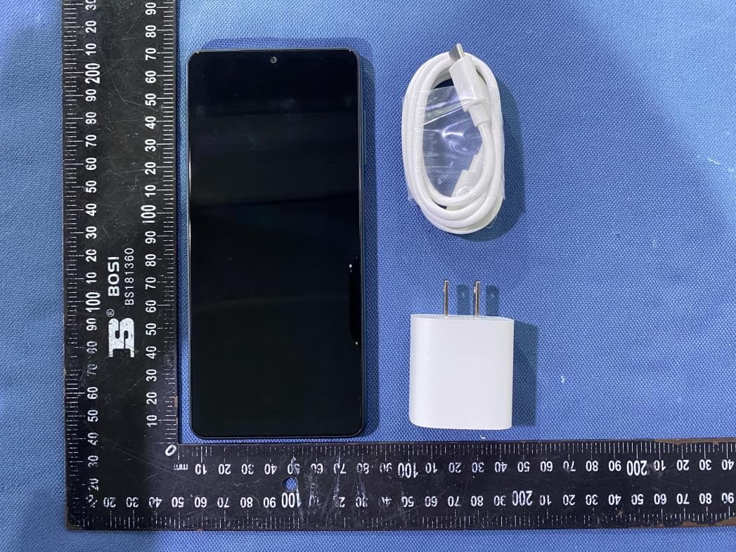 Smartphone - FCC ID 2BDXXBDCT1 - INVENTUS GROUP LTD (4)