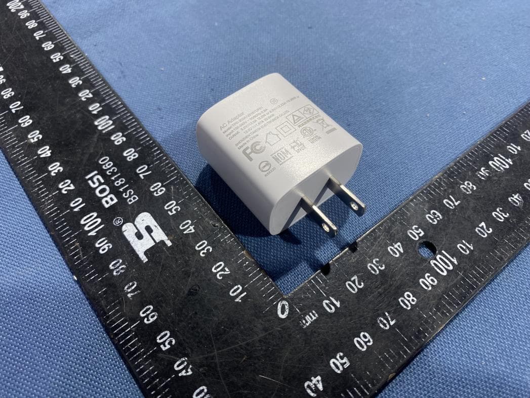 Smartphone - FCC ID 2BDXXBDCT1 - INVENTUS GROUP LTD (5)