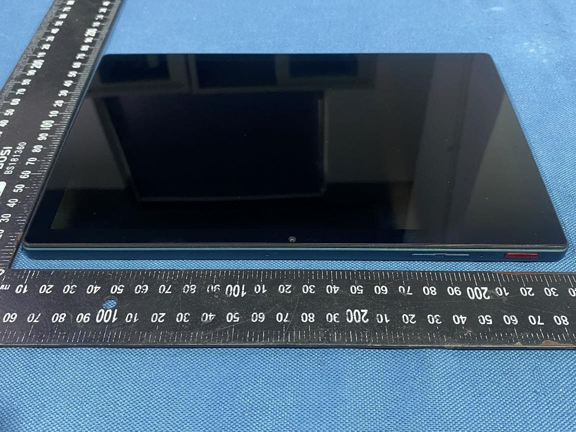 Tablet - FCC ID 2BDXXBDXX7 - INVENTUS GROUP LTD (4)