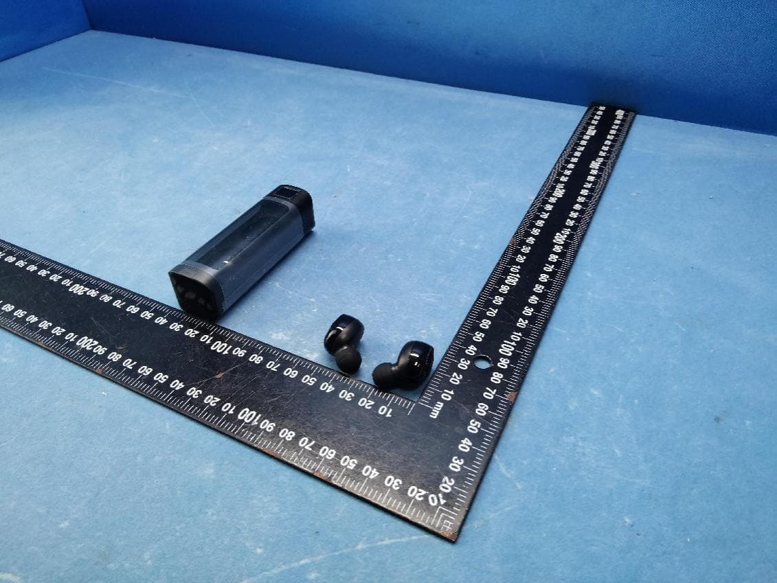wireless headphone - FCC ID 2BDZJ-BQ60 - Dongguan Yande Electronic Technology Co., Ltd (3)