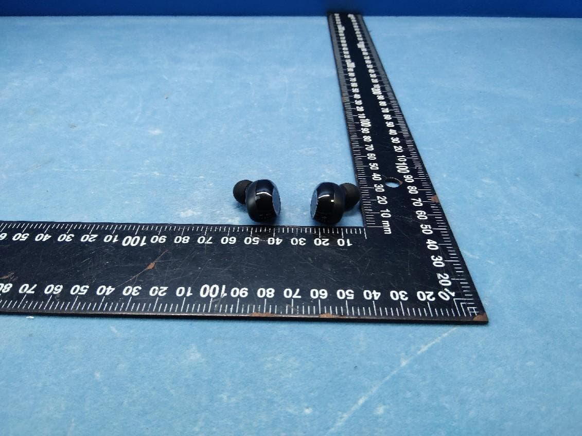 wireless headphone - FCC ID 2BDZJ-BQ60 - Dongguan Yande Electronic Technology Co., Ltd (4)