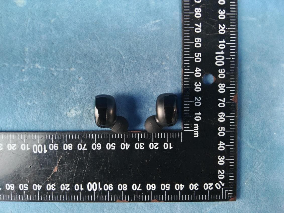 wireless headphone - FCC ID 2BDZJ-BQ70 - Dongguan Yande Electronic Technology Co., Ltd