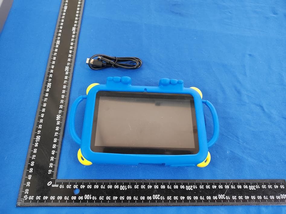 Tablet PC - FCC ID 2BE3V-AT74K - Shenzhen Peicheng Technology Co.,Ltd (4)