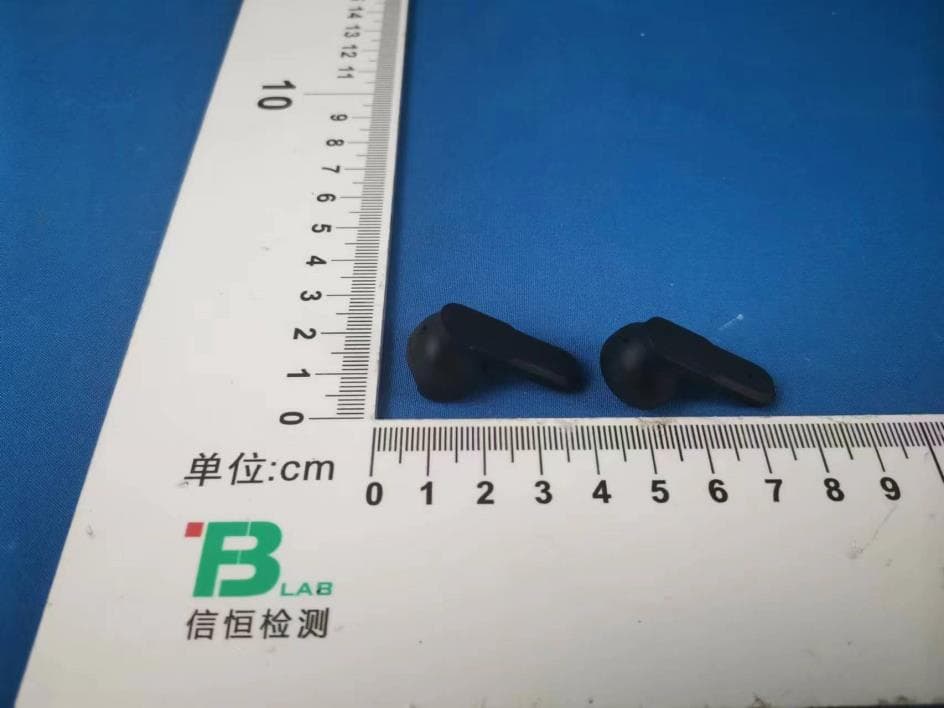 AirBass Signature True Wireless Earbuds - FCC ID 2BE3Y-1925360X - GOLDEN WATER HK LIMITED (3)