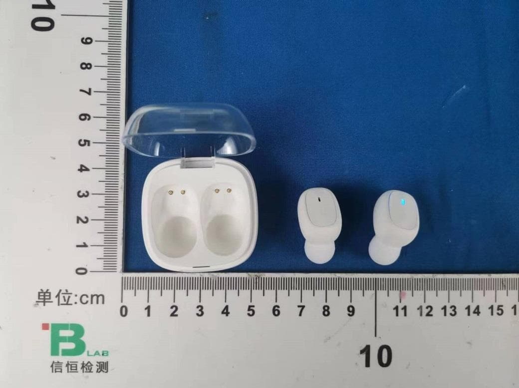 AirBass Signature True Wireless Earbuds - FCC ID 2BE3Y-1925380X - GOLDEN WATER HK LIMITED