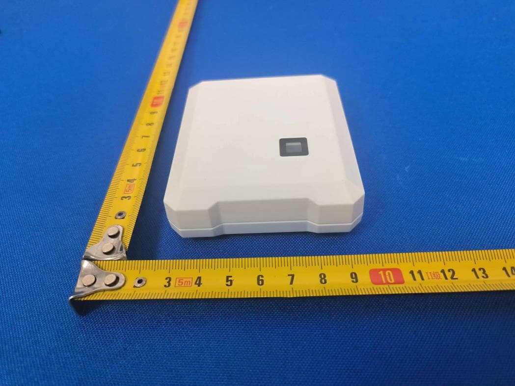 GPS tracker - FCC ID 2BE9Z-POM1 - PEEQ LLC (2)